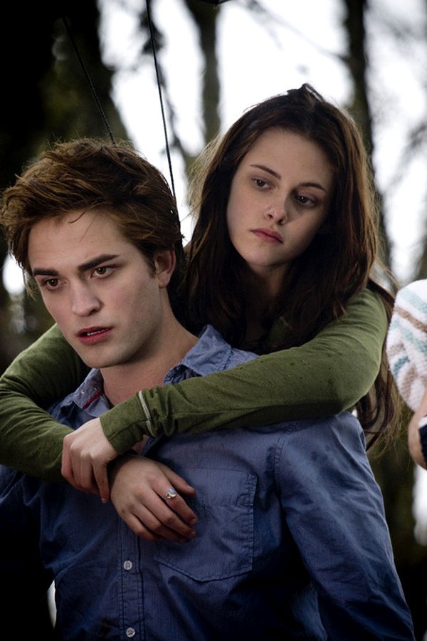 Nàng Bella của Twilight hội ngộ người sói si tình Jacob sau 10 năm