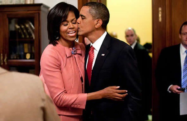 Làm vợ phải “cứng” như phu nhân cựu Tổng thống Mỹ Obama, ra hẳn tối hậu thư “chỉnh đốn” chồng - Ảnh 2. Làm vợ phải “cứng” như phu nhân cựu Tổng thống Mỹ Obama, ra hẳn tối hậu thư “chỉnh đốn” chồng - Ảnh 2.