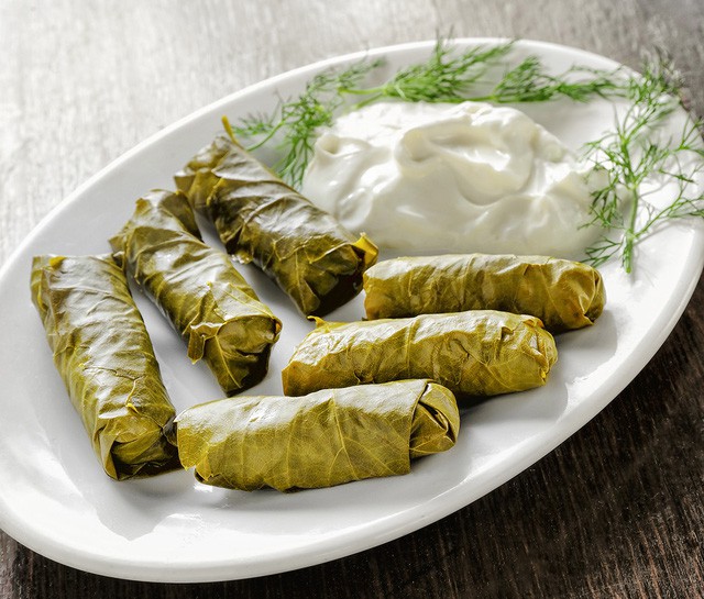 5 món ăn trứ danh của ẩm thực Hy Lạp bạn nên nếm thử - Ảnh 4. 5 món ăn trứ danh của ẩm thực Hy Lạp bạn nên nếm thử - Ảnh 4.