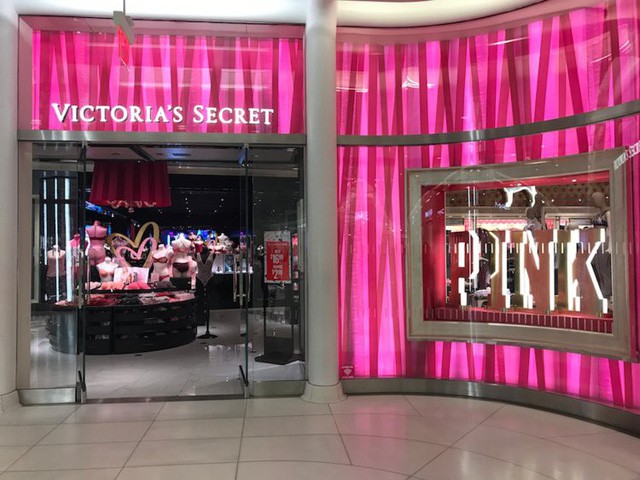 Chuyện lạ ở cửa hàng Victoria’s Secret: Nhân viên sẽ bị sa thải nếu phát hiện và ngăn chặn khách hàng ăn cắp vặt - Ảnh 2.