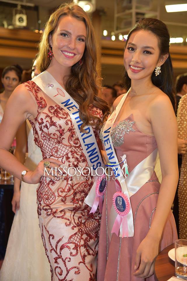 Đại diện Việt Nam Nguyễn Thúc Thùy Tiên ghi điểm bởi gu thời trang ấn tượng khi sang Nhật dự Miss International 2018 - Ảnh 1.