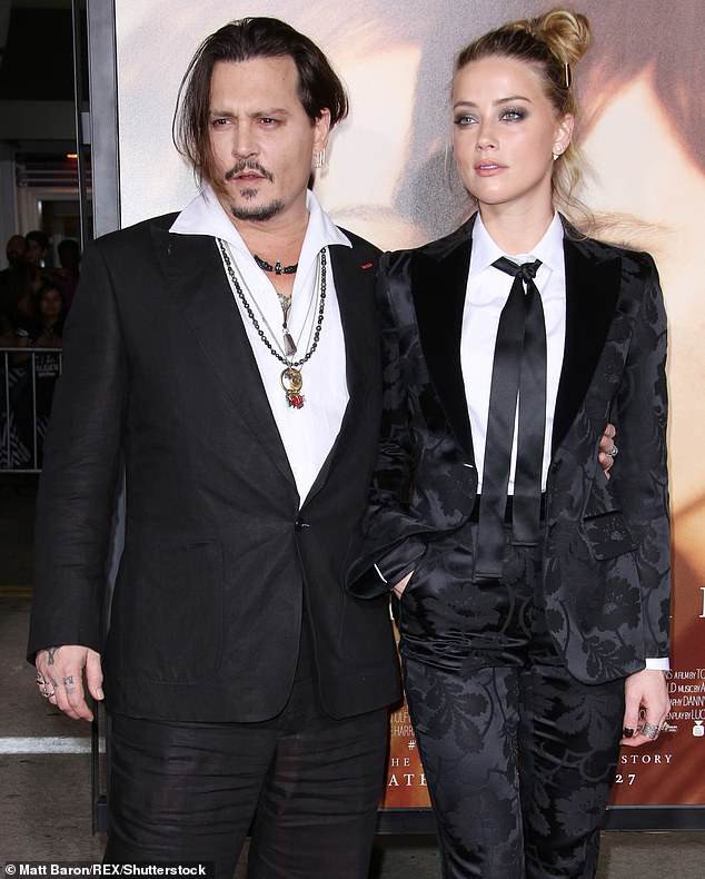 Johnny Depp lần đầu xuất hiện, lộ rõ vẻ tiều tuỵ sau khi bị vợ cũ tố cáo bạo hành - Ảnh 2.