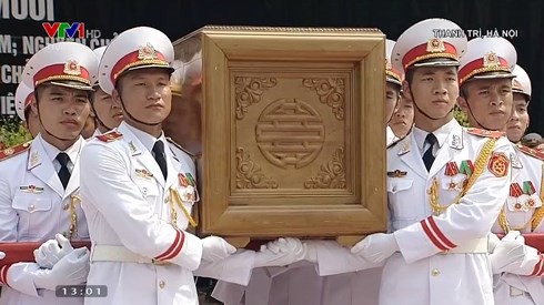 Cố Tổng bí thư Đỗ Mười trở về với đất mẹ quê hương - Ảnh 7. Cố Tổng bí thư Đỗ Mười trở về với đất mẹ quê hương - Ảnh 7.