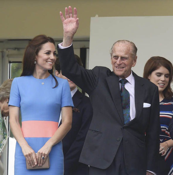 Mối quan hệ đặc biệt giữa Công nương Kate với thành viên quyền lực nhất nhì Hoàng gia Anh này khiến bà Camilla vừa ngưỡng mộ vừa ghen tị - Ảnh 6.
