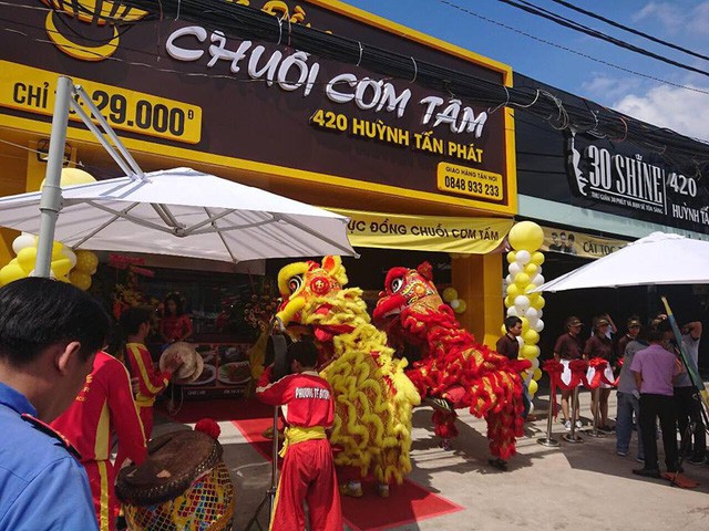 Mục Đồng &ndash; Chuỗi cơm tấm Quận 7 c&oacute; g&igrave; hot? - Ảnh 1.
