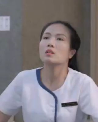 Sạn kịch độc trong Hậu Duệ Mặt Trời bản Việt: Bác sĩ Quang kết liễu bệnh nhân mà không hay biết - Ảnh 5. Sạn kịch độc trong Hậu Duệ Mặt Trời bản Việt: Bác sĩ Quang kết liễu bệnh nhân mà không hay biết - Ảnh 5.
