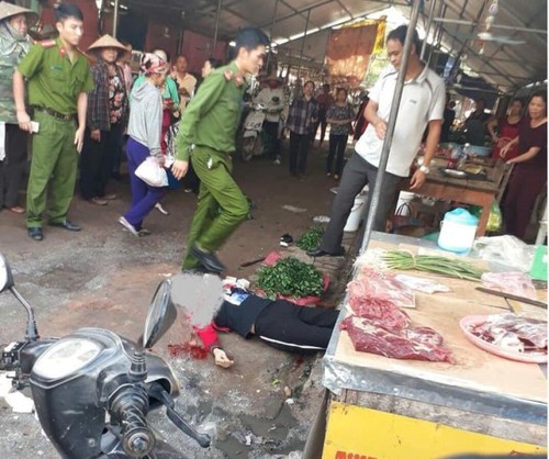 Vụ cô gái bị thanh niên bắn tử vong khi đang bán hàng ở chợ: Nghi phạm có tình cảm với nạn nhân - Ảnh 1.