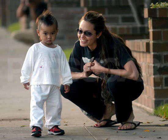 Hé lộ nguyên nhân thật sự khiến cậu con trai cả nhà Angelina Jolie - Brad Pitt quyết định tới Hàn Quốc - Ảnh 2.