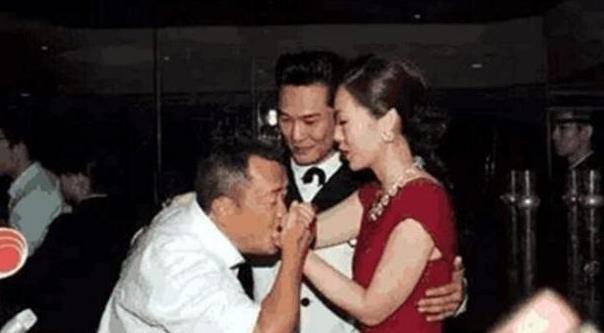 Loạt hình ảnh nhạy cảm của kẻ cưỡng hiếp Lam Khiết Anh với nhiều sao nữ bị khui lại - Ảnh 3.