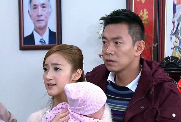 Chồng xin vợ chấp nhận con riêng của mình với bồ, vợ mỉm cười, bình tĩnh nắm tay chồng rồi... - Ảnh 2. Chồng xin vợ chấp nhận con riêng của mình với bồ, vợ mỉm cười, bình tĩnh nắm tay chồng rồi... - Ảnh 2.