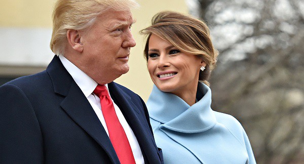 Làm vợ là phải cá tính như bà Trump, luôn bảo vệ chồng nhưng cũng không ngại trả đũa khi cần - Ảnh 1. Làm vợ là phải cá tính như bà Trump, luôn bảo vệ chồng nhưng cũng không ngại trả đũa khi cần - Ảnh 1.