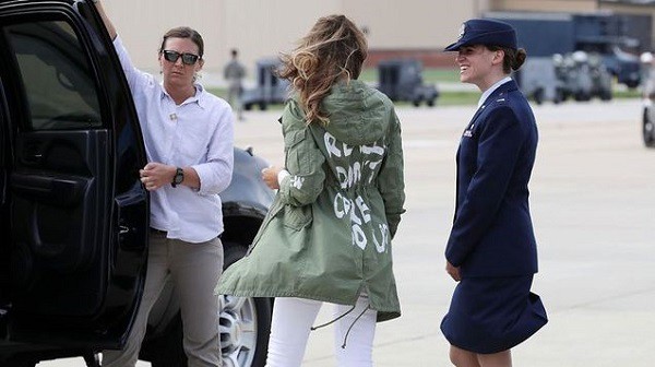Làm vợ là phải cá tính như bà Trump, luôn bảo vệ chồng nhưng cũng không ngại trả đũa khi cần - Ảnh 3. Làm vợ là phải cá tính như bà Trump, luôn bảo vệ chồng nhưng cũng không ngại trả đũa khi cần - Ảnh 3.