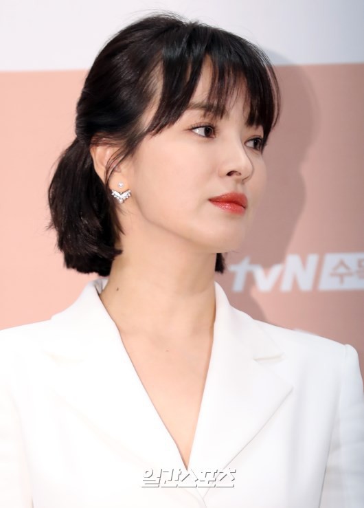 Song Hye Kyo đập tan tin đồn bầu bí nhờ eo siêu nhỏ, đẹp đỉnh cao bên Park Bo Gum tại sự kiện hot nhất hôm nay - Ảnh 8. Song Hye Kyo đập tan tin đồn bầu bí nhờ eo siêu nhỏ, đẹp đỉnh cao bên Park Bo Gum tại sự kiện hot nhất hôm nay - Ảnh 8.