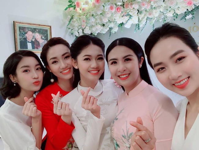 Lần đầu tiết lộ khoảnh khắc ngọt ngào riêng tư của Á hậu Thanh Tú và chồng mới cưới U40 - Ảnh 6.