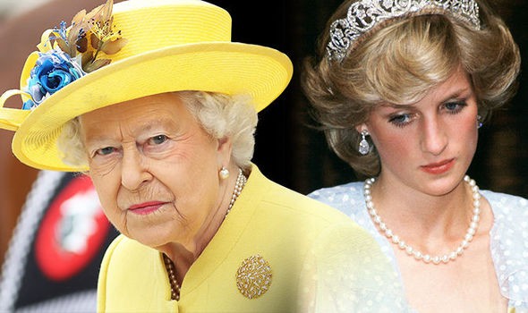 Công nương Diana nhiều lần tìm đến mẹ chồng khóc lóc nhưng phản ứng của Nữ hoàng Anh mới khiến người ta thất vọng - Ảnh 2.