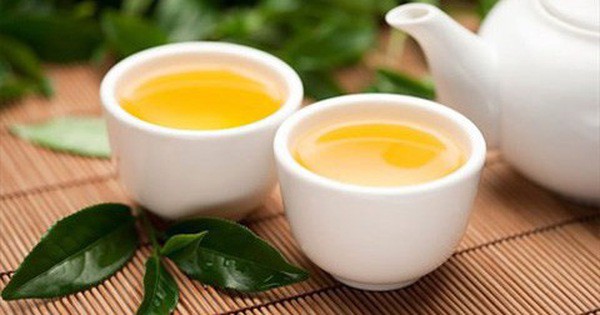 4 cách uống trà xanh gây hại sức khỏe: Nếu bạn đang mắc thì nên sửa ngay - Ảnh 1.