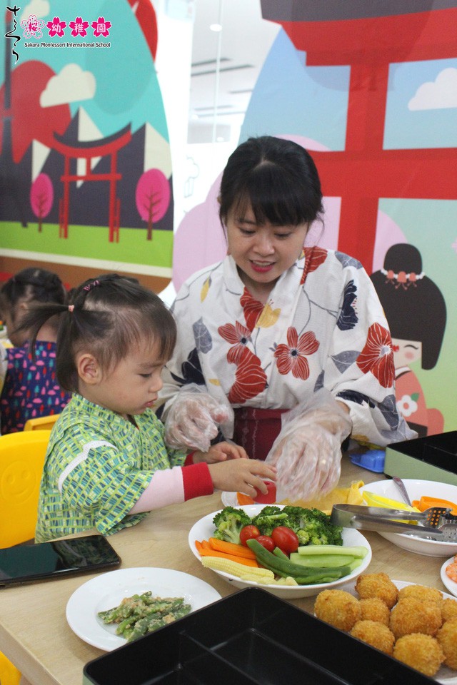 Sakura Montessori cùng ba mẹ và bé khám phá “Ngày hội Obento” đầy mới lạ - Ảnh 2.