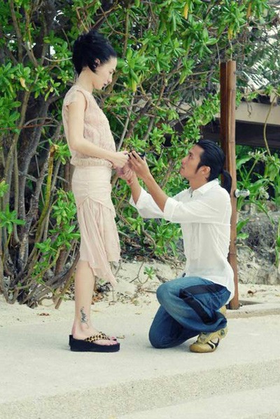 Trương Bá Chi: Nhan sắc diễm lệ bỗng ố màu vì ảnh nóng, gần 10 năm làm bà mẹ đơn thân mạnh mẽ nhất Cbiz - Ảnh 4. Trương Bá Chi: Nhan sắc diễm lệ bỗng ố màu vì ảnh nóng, gần 10 năm làm bà mẹ đơn thân mạnh mẽ nhất Cbiz - Ảnh 4.