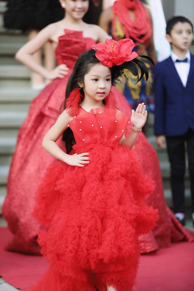 Với nhan sắc và thần thái đầy tự tin, mẫu nhí 6 tuổi người Hải Phòng vừa đăng quang Hoa hậu nhí Á Âu 2018 - Ảnh 10.