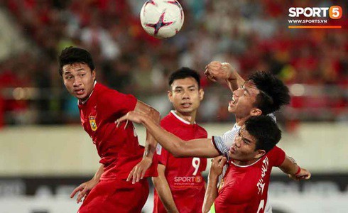 Lào 0-3 Việt Nam: Hàng công rực sáng, Việt Nam ra quân thuận lợi tại AFF Cup 2018 - Ảnh 16.