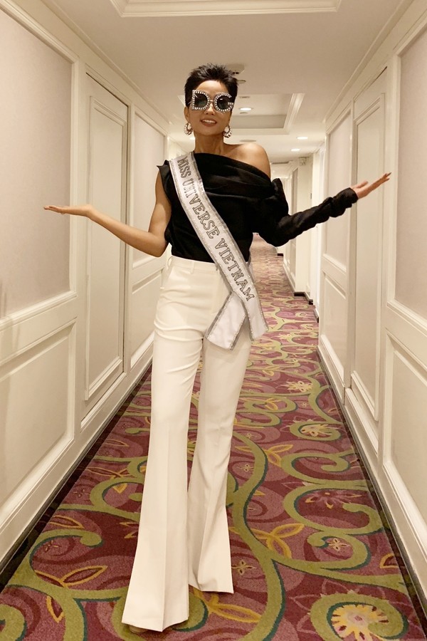 HHen Niê đại phá các bảng xếp hạng nhan sắc tại Miss Universe 2018 - Ảnh 1.