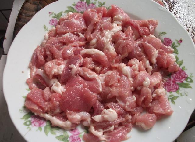 Trước khi xào thịt, hãy thêm một bước nữa để món thịt heo xào lăn được mềm ngon, thơm lừng xuất sắc khiến ai ăn cũng phải khen - Ảnh 4. Trước khi xào thịt, hãy thêm một bước nữa để món thịt heo xào lăn được mềm ngon, thơm lừng xuất sắc khiến ai ăn cũng phải khen - Ảnh 4.