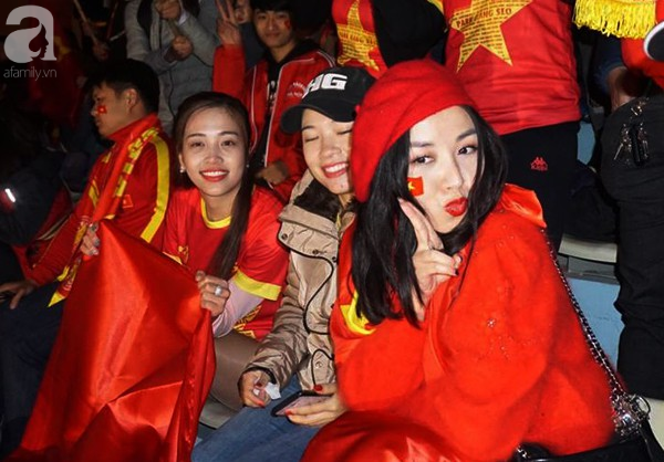 Malaysia - Việt Nam: Kết thúc nghẹt thở hòa 2-2, người hâm mộ Việt Nam vẫn dành trọn niềm tin cho trận đấu lượt về - Ảnh 19.