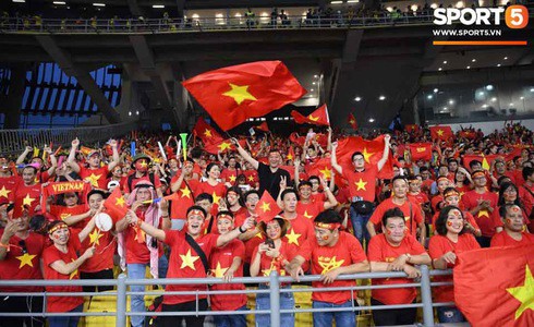 Malaysia 2-2 Việt Nam: Thầy trò Park Hang-seo hụt chiến thắng tiếc nuối - Ảnh 10.