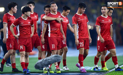Malaysia 2-2 Việt Nam: Thầy trò Park Hang-seo hụt chiến thắng tiếc nuối - Ảnh 8.