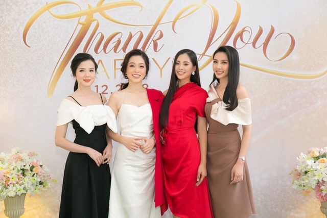 Vừa từ Miss World trở về, Hoa hậu Việt Nam Tiểu Vy đã sánh đôi dự sự kiện cùng Á hậu Phương Nga - Ảnh 1.