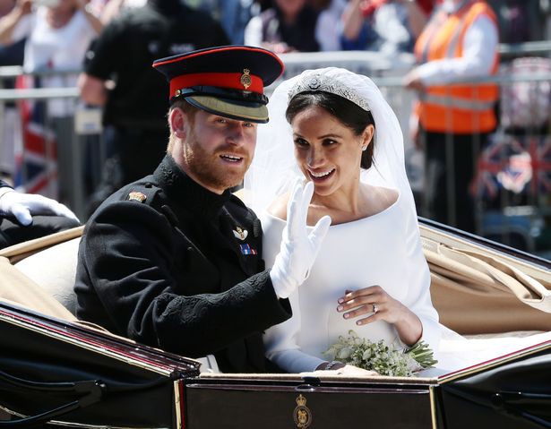 Meghan trở thành cái tên được tìm kiếm nhiều nhất ở Anh và Hoàng tử Harry bất lực về những vụ lùm xùm của vợ - Ảnh 1.