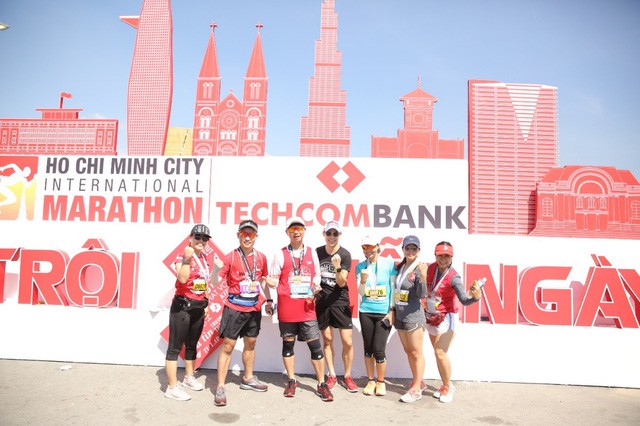 Techcombank trao quỹ từ thiện hơn tỷ đồng trong giải marathon quy mô hàng đầu Việt Nam - Ảnh 5.