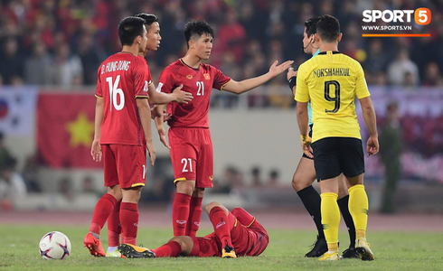 Tuyển Việt Nam vô địch AFF Cup sau chiến thắng chung cuộc 3-2 trước Malaysia - Ảnh 6.