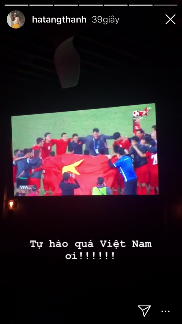 Tăng Thanh Hà, Bảo Anh, Văn Mai Phương cùng loạt sao Việt vỡ oà trước chiến thắng lẫy lừng của đội tuyển Việt Nam - Ảnh 1.