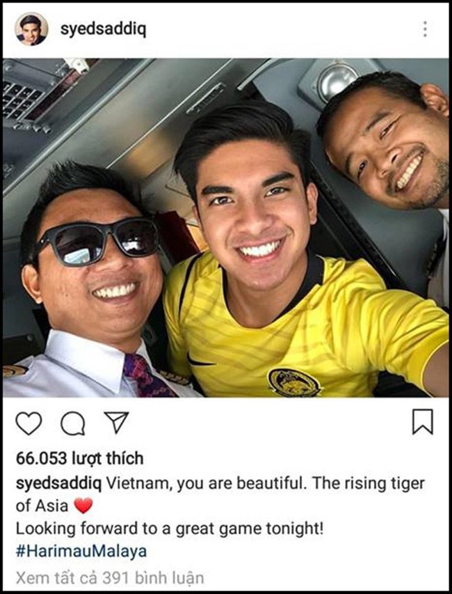 Bộ trưởng 9x, đẹp trai như hot boy của Malaysia không ngồi khán đài vip, hòa mình cùng Ultras tiếp lửa thầy trò Tan Cheng Hoe - Ảnh 6.