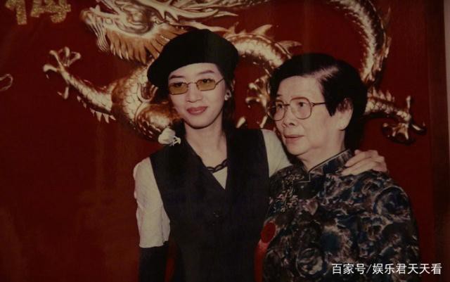 Mẹ Mai Diễm Phương tổ chức kỷ niệm 15 năm ngày mất của con gái: Thực sự thương tiếc hay chỉ là cái cớ moi tiền? - Ảnh 2.