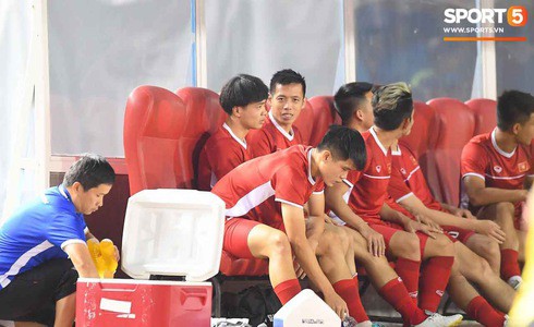 Philippines 1-2 Việt Nam: Cửa chung kết AFF Cup 2018 rộng mở với thầy trò HLV Park Hang-seo - Ảnh 13.