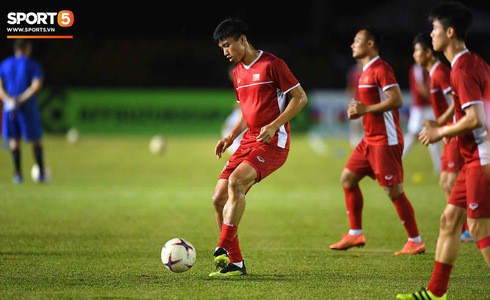 Philippines 1-2 Việt Nam: Cửa chung kết AFF Cup 2018 rộng mở với thầy trò HLV Park Hang-seo - Ảnh 15.