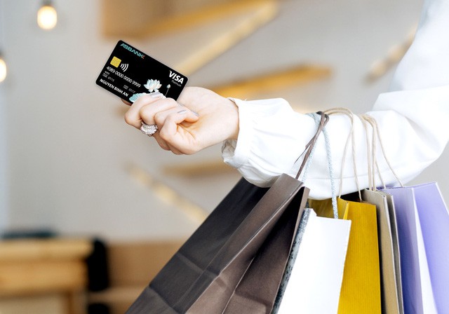 Vi vu khắp nơi với ABBANK visa contactless - Ảnh 2.