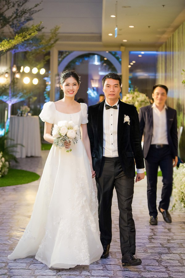 Điểm lại 5 đám cưới đình đám nhất showbiz Việt năm 2018: Xa hoa, lãng mạn và được bảo vệ nghiêm ngặt tới từng chi tiết - Ảnh 13.