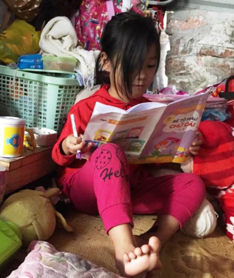 Mẹ của bé gái 5 tuổi ngủ vỉa hè trong đêm lạnh ở Nam Định lên tiếng - Ảnh 5.