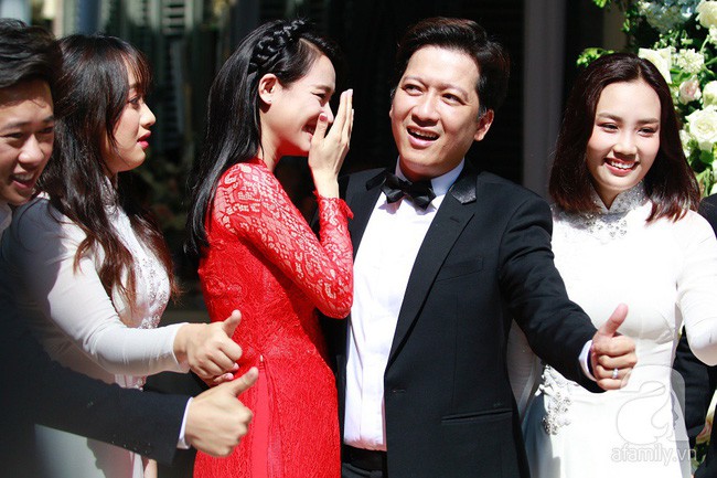 Mùa cưới 2018 của showbiz Việt: Từ sóng gió cô dâu đại chiến tình cũ cho tới ồn ào cưới chạy bầu - Ảnh 6.