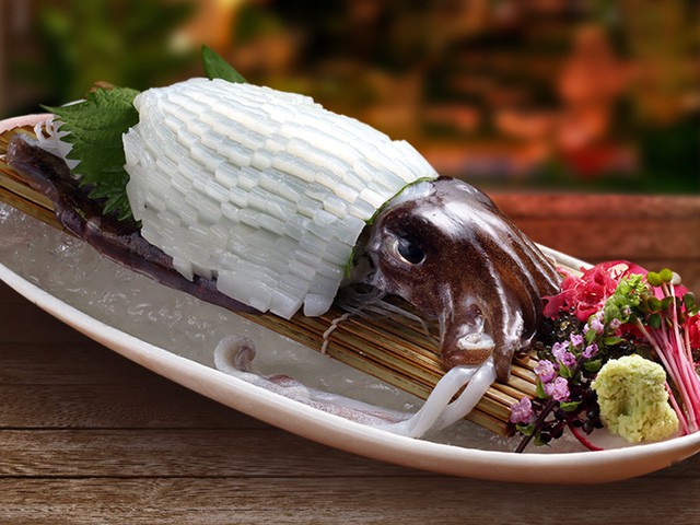 Nhà hàng Sushi Hokkaido Sachi – Thiên đường của món Sashimi mực sống ngon tuyệt, bạn đã thử chưa? - Ảnh 2.