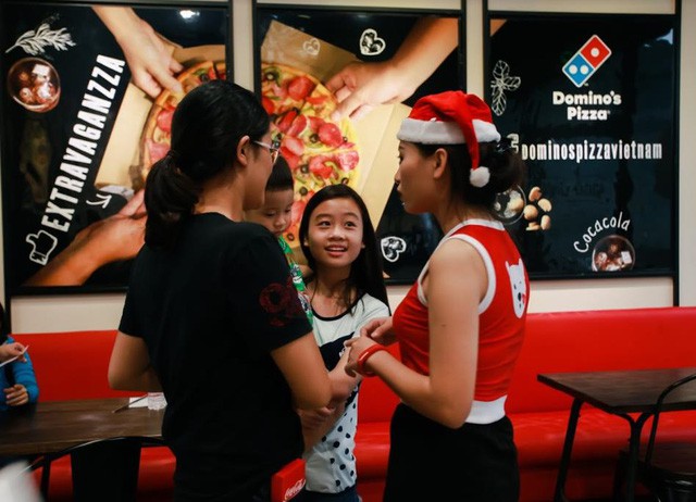 Domino’s Pizza khai trương cửa hàng thứ 37, dân tình quận 12 rần rần đổ về - Ảnh 3. Domino’s Pizza khai trương cửa hàng thứ 37, dân tình quận 12 rần rần đổ về - Ảnh 3.