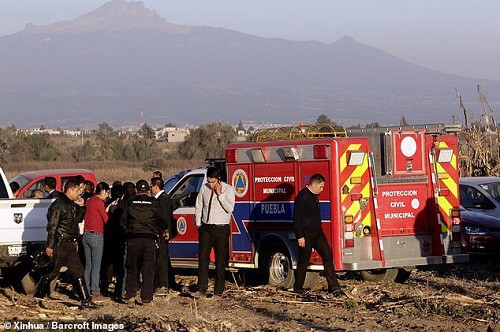 Hiện trường vụ rơi trực thăng khiến nữ Thống đốc Mexico thiệt mạng - Ảnh 7.