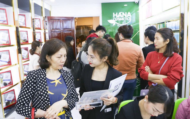 Hana Cosmetics “chơi lớn” sau dịp khai trương khi miễn phí hàng loạt dịch vụ - Ảnh 1.