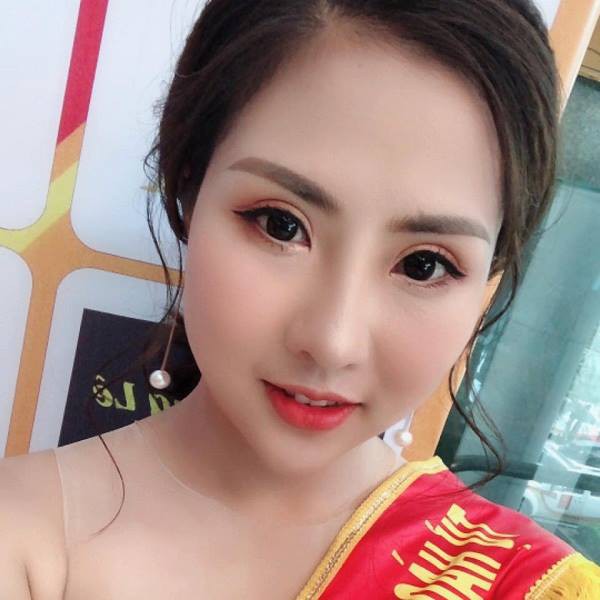 Cô vợ trong vụ đánh ghen 1 đấu 4 hot nhất MXH hôm qua tiết lộ sự thật phía sau  - Ảnh 2.