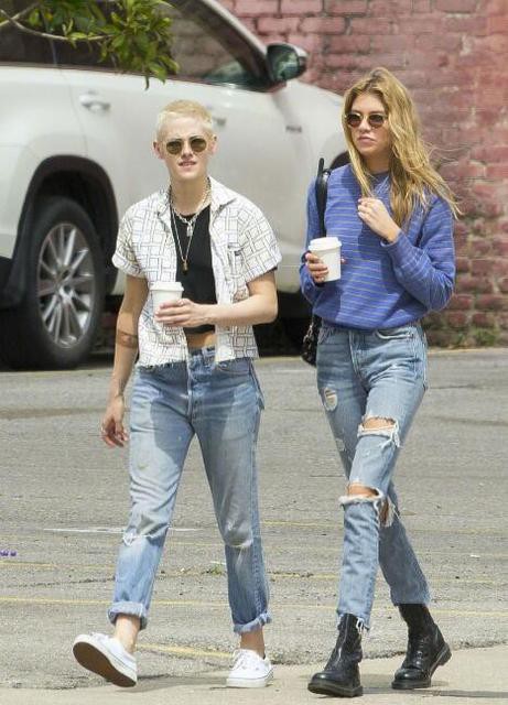 Kristen Stewart thay bạn gái như thay áo và đây là phản ứng của bạn trai cũ Robert Pattison - Ảnh 3.