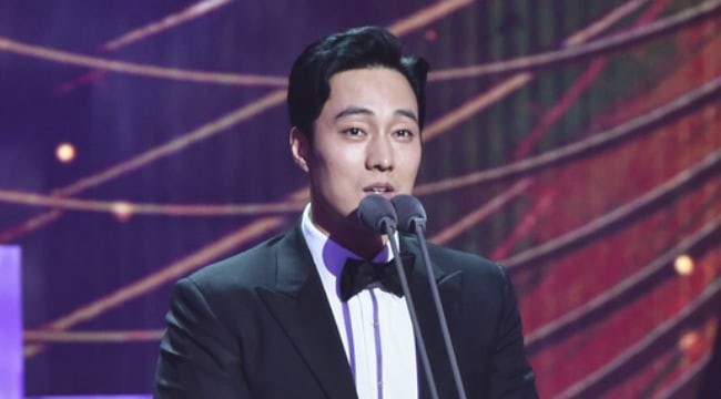 Anh đẹp So Ji Sub và Terius phía sau tôi thắng lớn tại MBC Drama Awards 2018 - Ảnh 3.