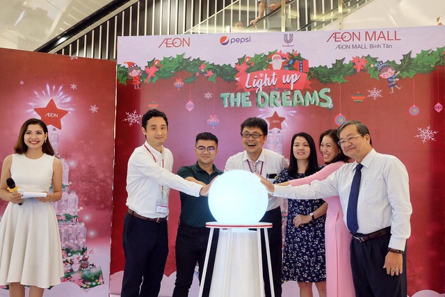 &ldquo;Light Up The Dreams&rdquo; - Thắp s&aacute;ng ước mơ từ h&agrave;nh động nhỏ - Ảnh 1.